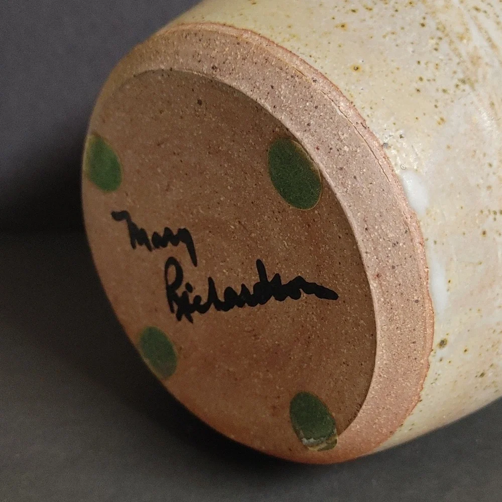 Artisan Ceremic Vase Signed Mary Richardson
